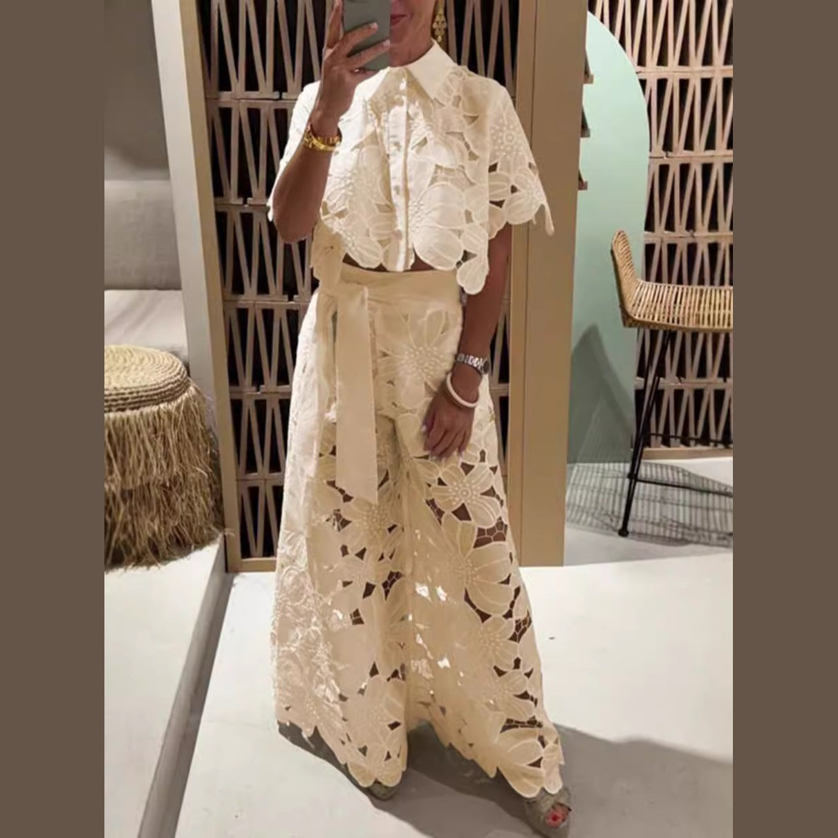 Women Elegant Summer Suit with Floral Lace Overlay Ivyshape