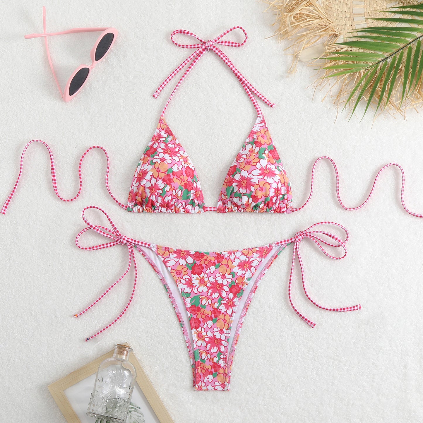 Ladies triangle bikini with floral pattern and playful ruffles Ivyshape