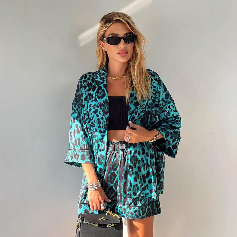 Women Satin Short Sleeve Blouse with Leopard Print and Casual Cut Ivyshape