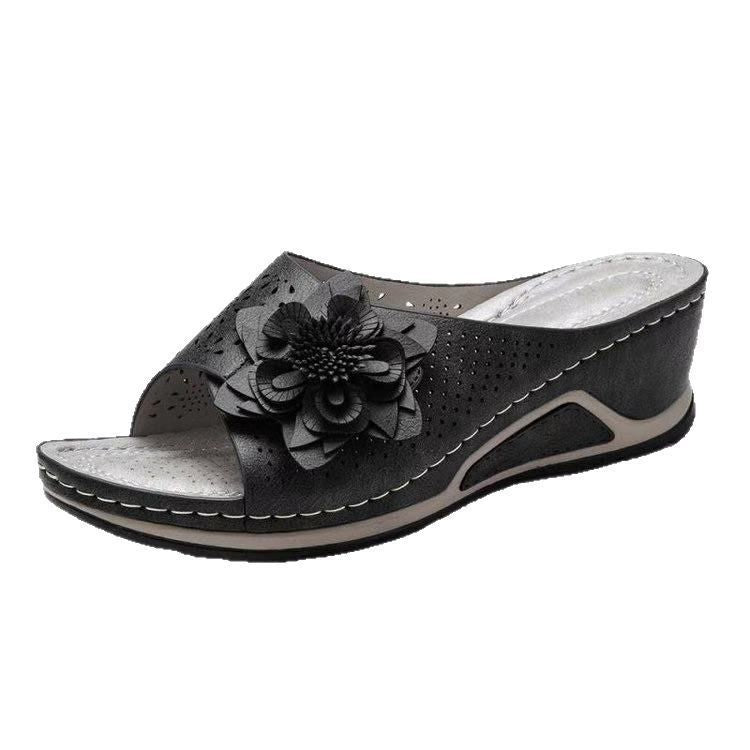 Women's elegant and comfortable mules with floral design Ivyshape