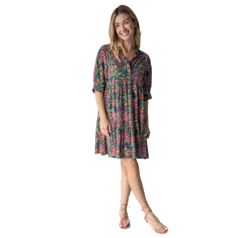 Ladies airy summer dress with floral design and practical pockets Ivyshape