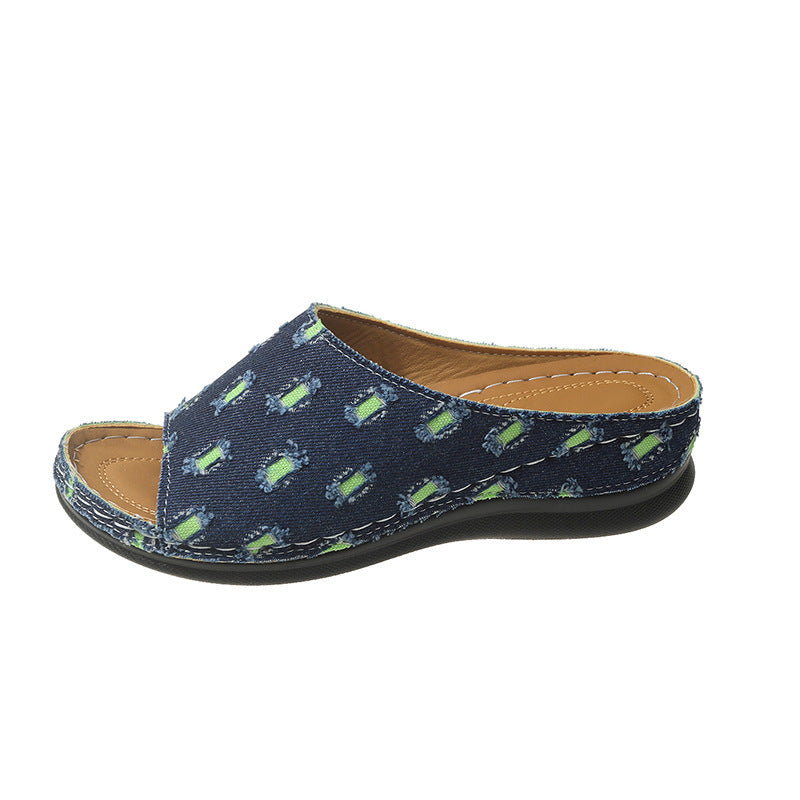 Ladies' clog sandals with fashionable pattern and flexible footbed Ivyshape