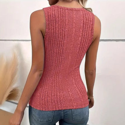 Women's tank top with button details and textured design Ivyshape