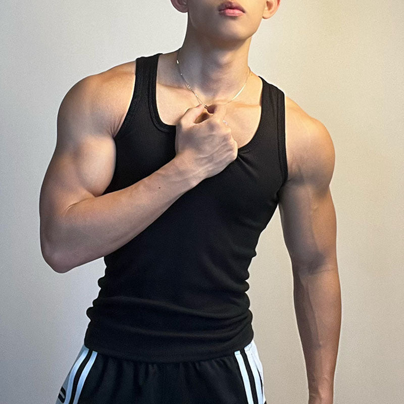 Women's sporty tank top with breathable material Ivyshape