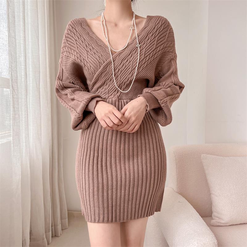 Ladies Elegant Knit Dress with V-Neck and Special Rib Pattern Ivyshape