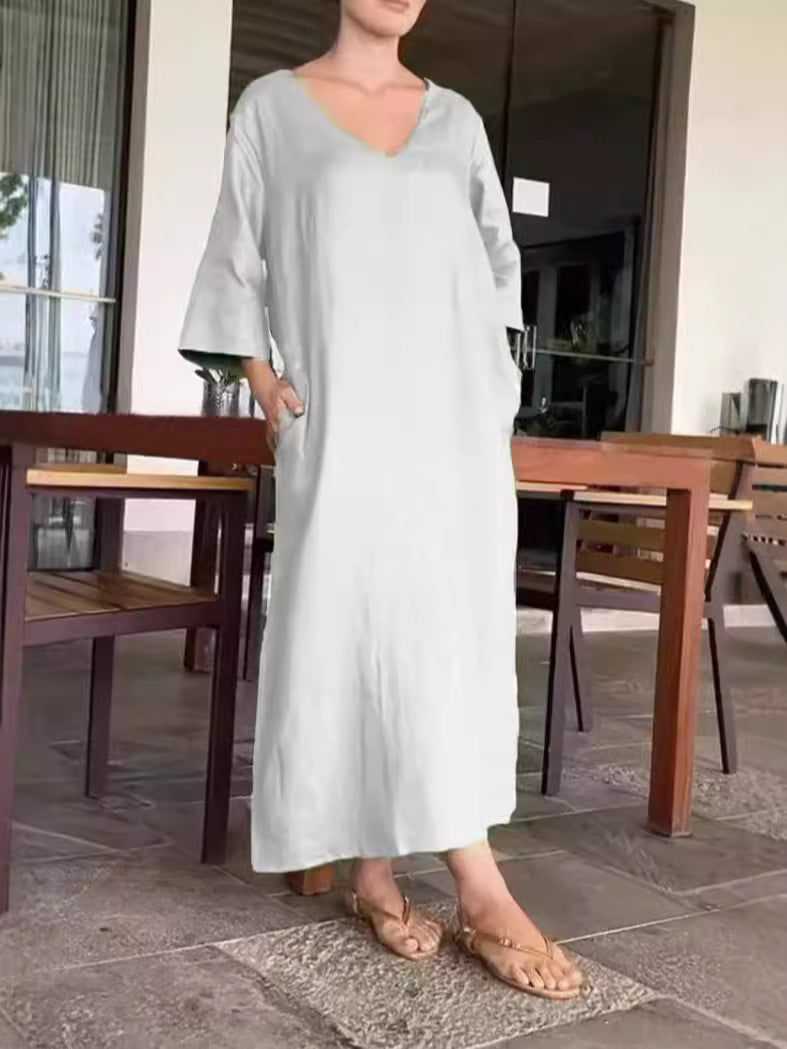 Ladies airy maxi dress made of breathable cotton with V-neck and practical pockets Ivyshape