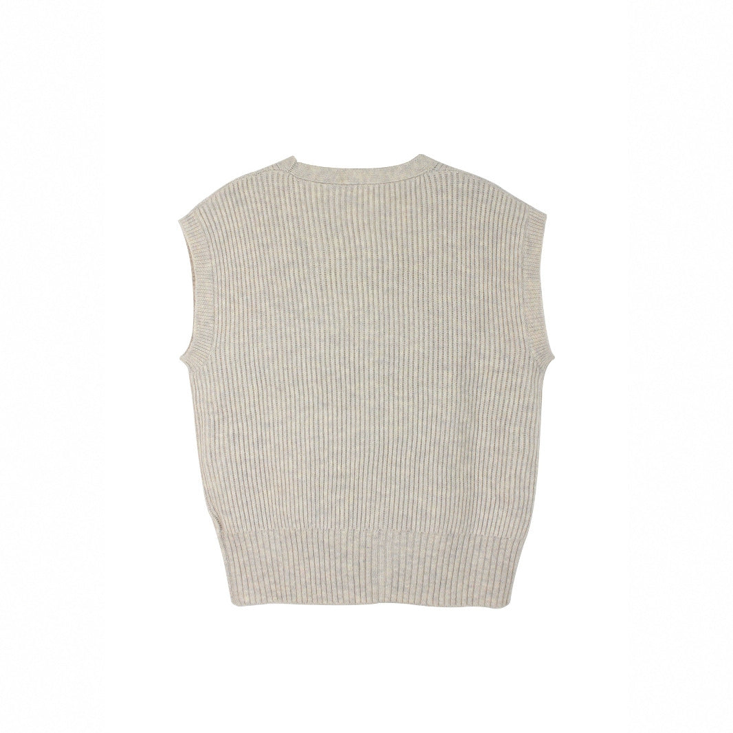 Women's knit vest with classic ribbed pattern Ivyshape