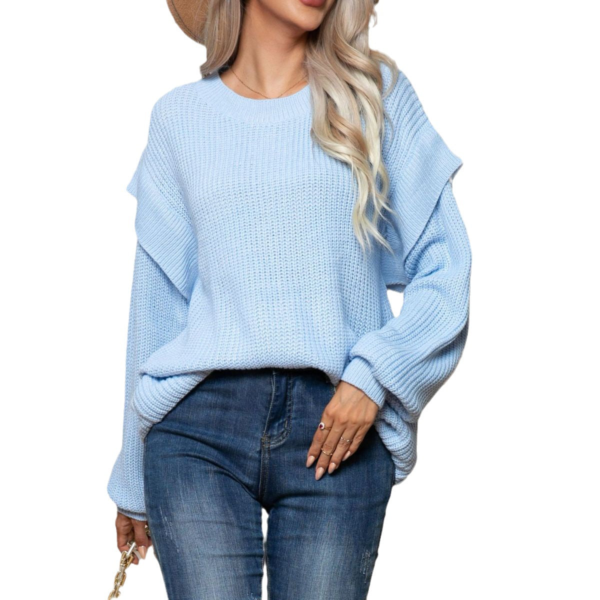 Ladies chunky knit sweater with off-shoulder fit and casual cut Ivyshape