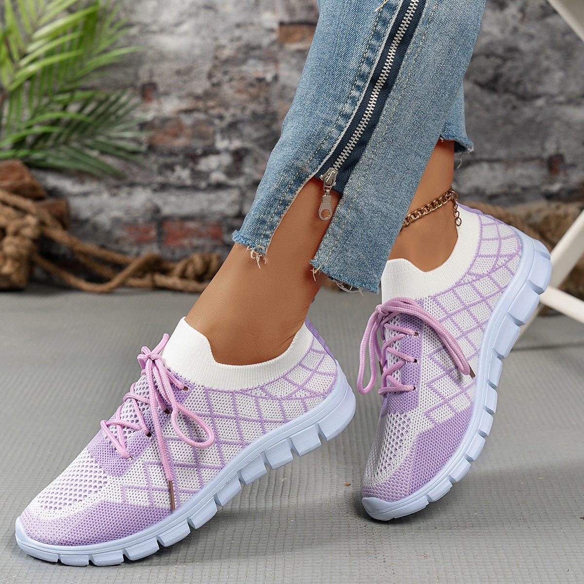 Women Breathable Sports Shoes with Elastic Upper Material and Non-Slip Sole Ivyshape