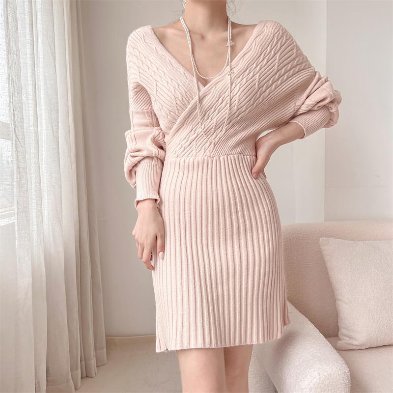 Ladies Elegant Knit Dress with V-Neck and Special Rib Pattern Ivyshape