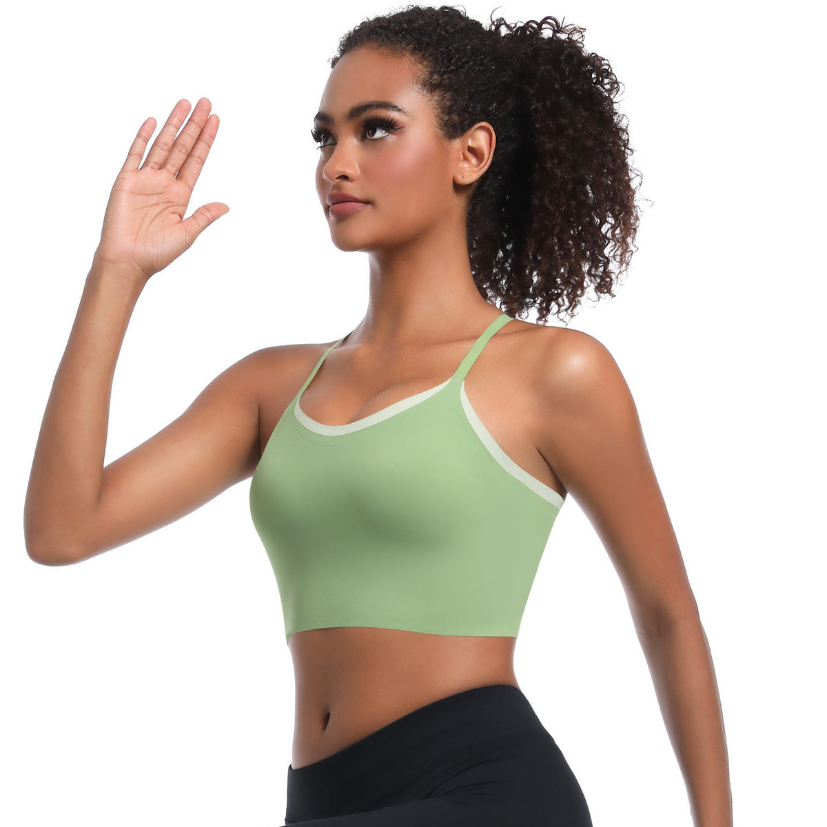 Women's sport bustier with adjustable straps and seamless design Ivyshape