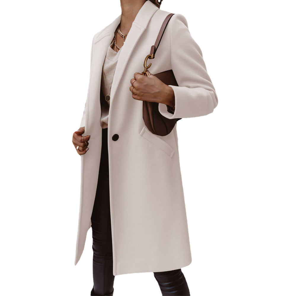Women's elegant wool coat with slim silhouette Ivyshape