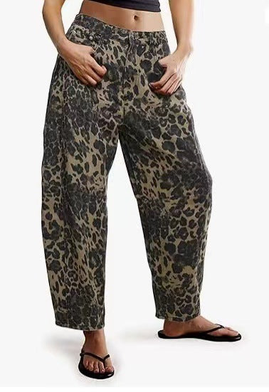 Women Wide Jeans in Vintage Style Ivyshape