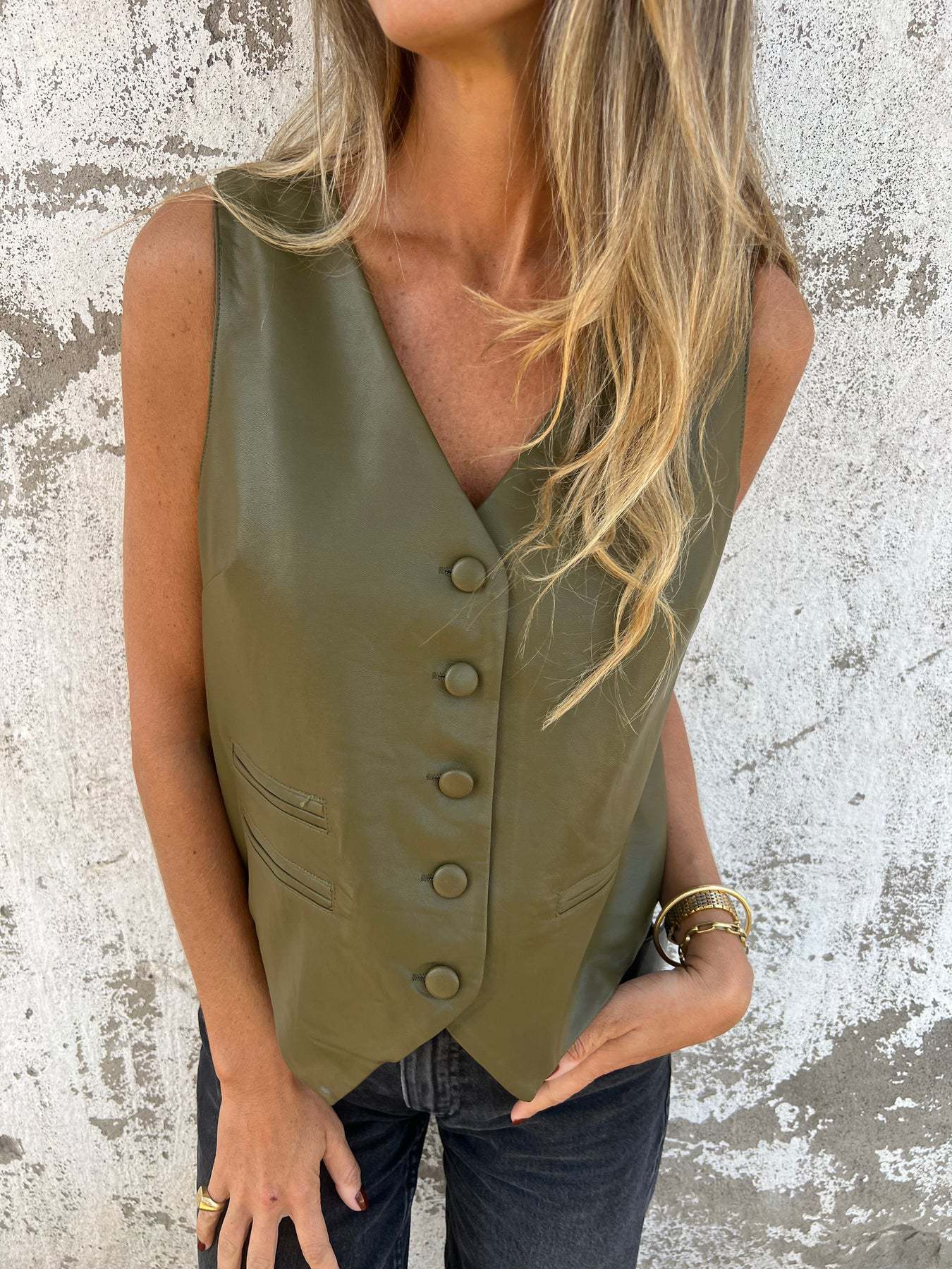 Women elegant stylish vest Ivyshape