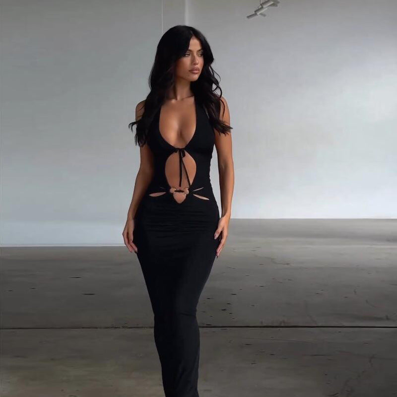 Women Figure-hugging Cut-Out Maxi Dress with Deep V-Neck and Elegant Back Ivyshape