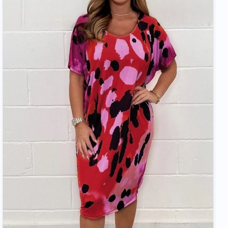 Women's midi dress with modern animal print and soft stretch material Ivyshape