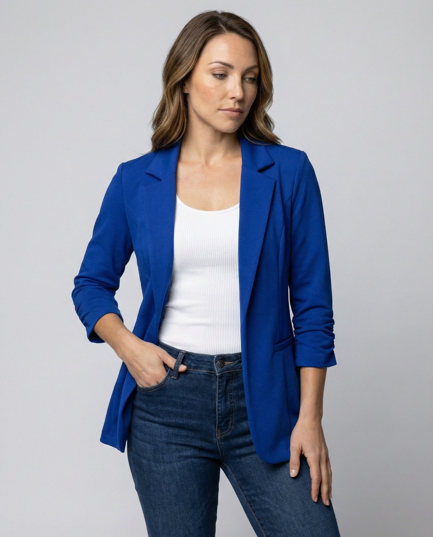 Woman wearing a fitted blazer