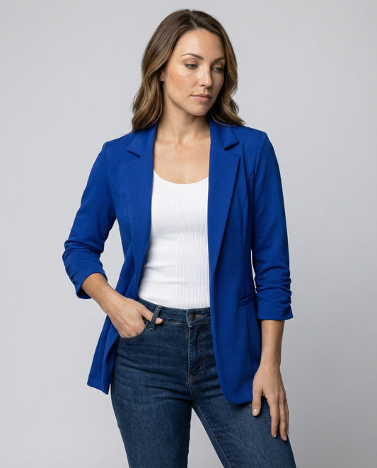 Woman wearing a fitted blazer