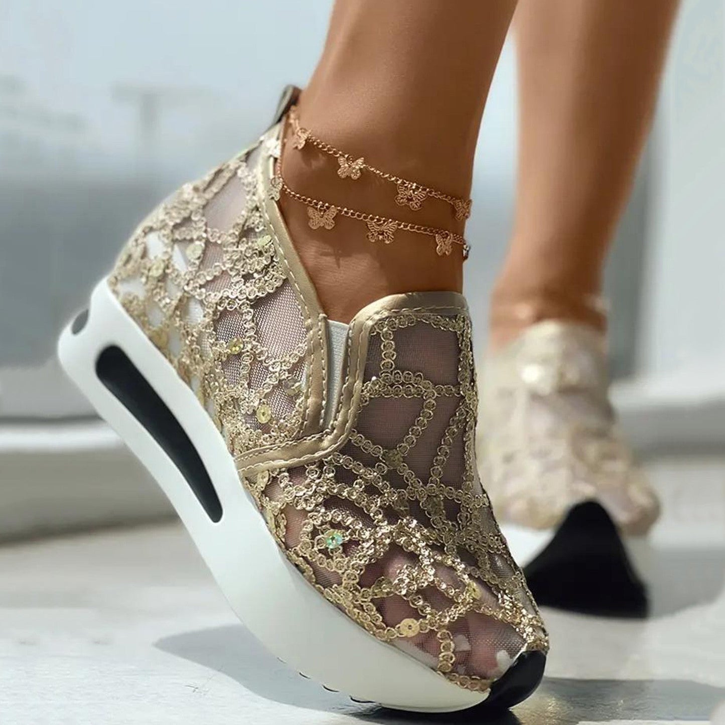 Women's Floral Embroidery Mesh Wedge Sneakers