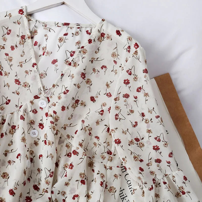 Delicate Floral Print Chiffon Blouse for Women