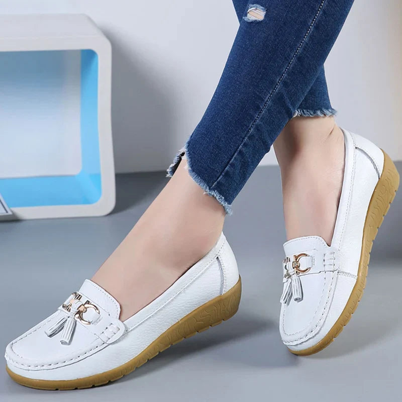 Stylish Low-Heeled Sneakers for Women