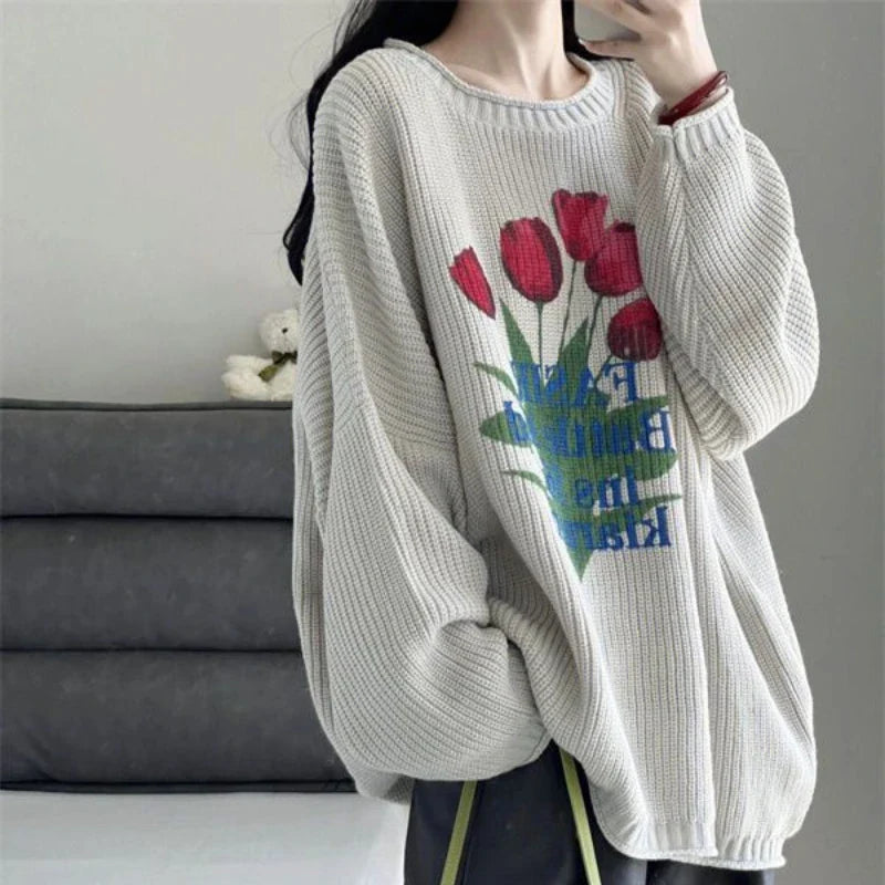 Loose-Fitting Knitted Sweater With Retro Floral Print