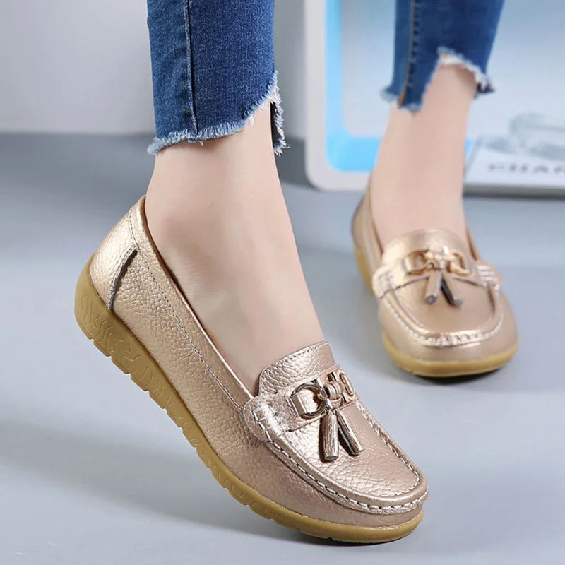 Stylish Low-Heeled Sneakers for Women