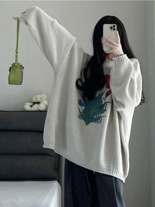 Loose-Fitting Knitted Sweater With Retro Floral Print