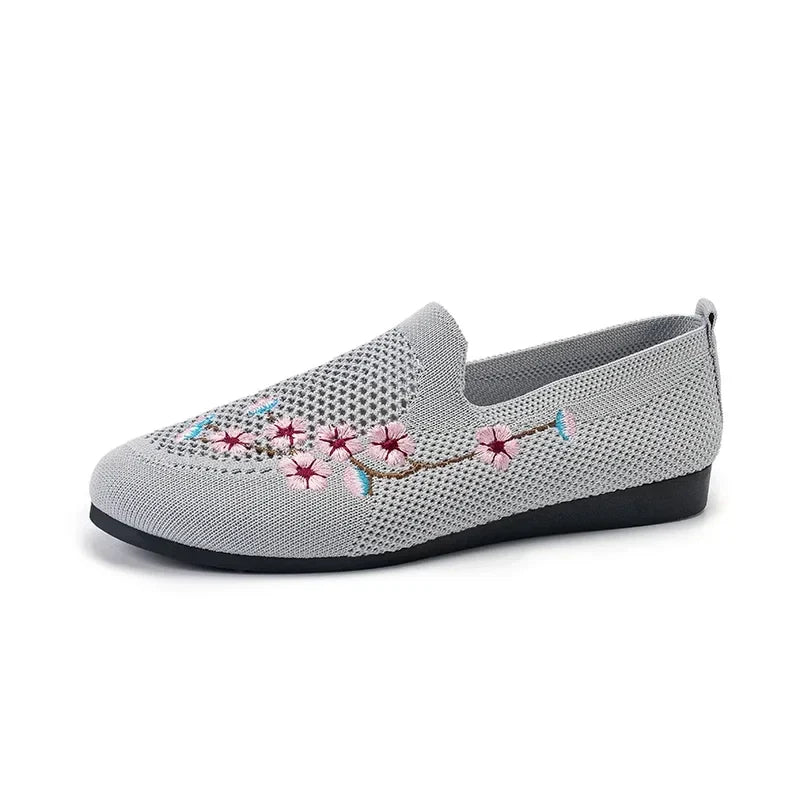 Women's Ethnic Embroidery Mesh Flat Sneakers