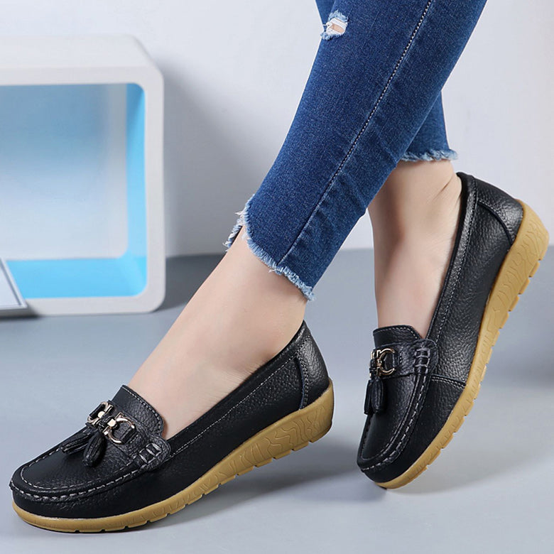 Stylish Low-Heeled Sneakers for Women