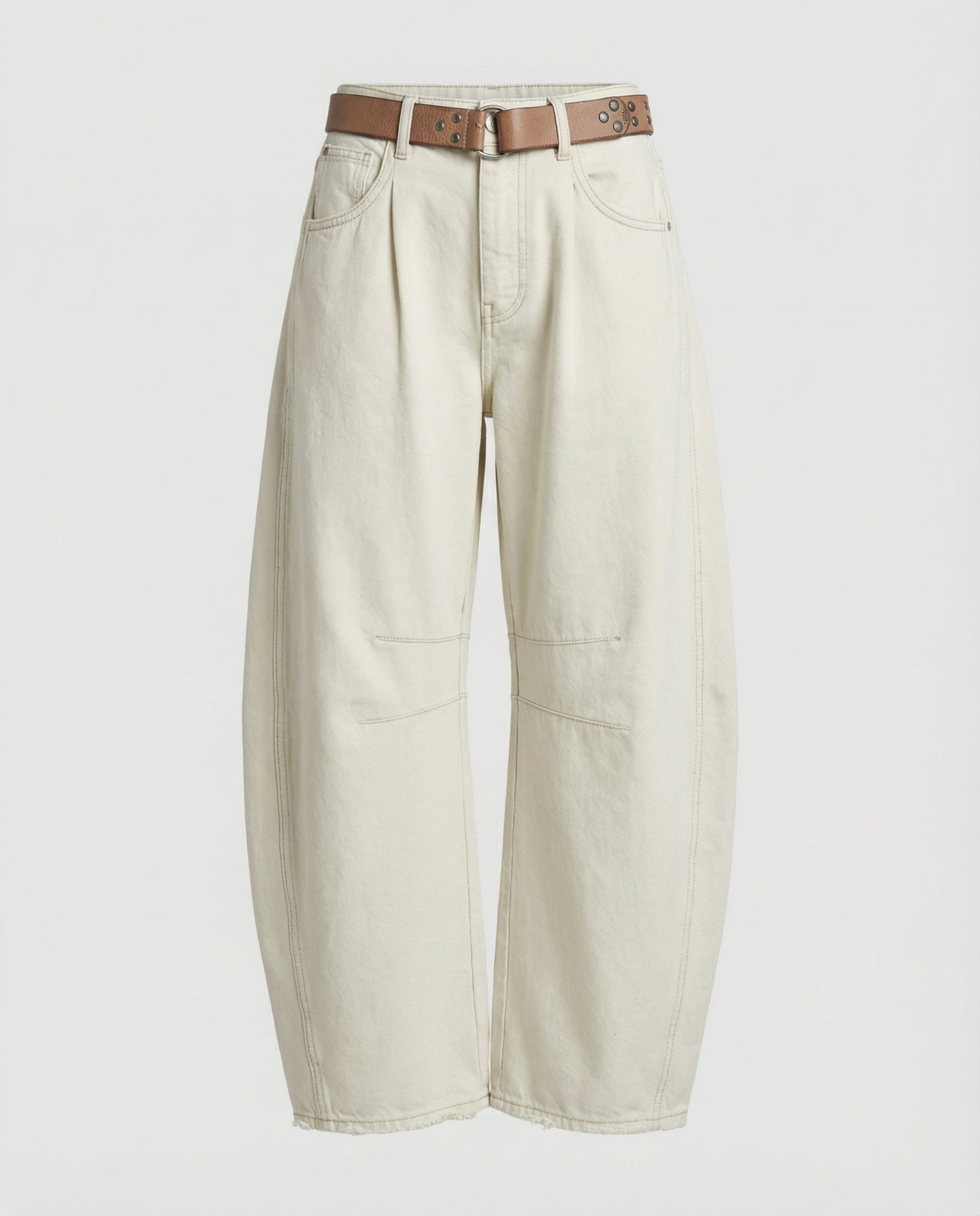 wide leg jeans with relaxed fit and loose-cut silhouette
