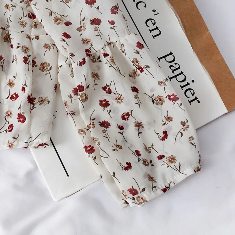 Delicate Floral Print Chiffon Blouse for Women