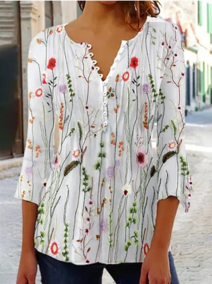 Trendy buttoned shirt for women