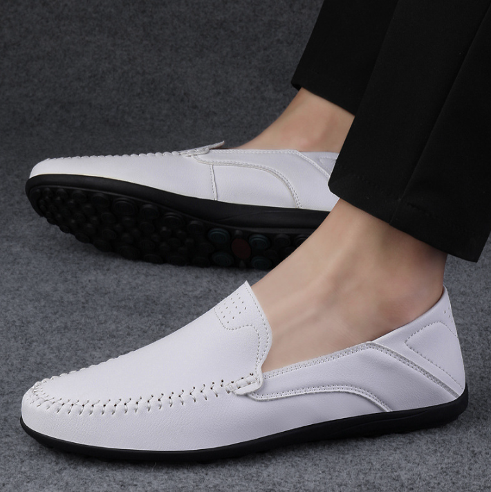 Ivyshape | Comfortable Leather Moccasins for Men Made of Pure Genuine Leather in Solid Color
