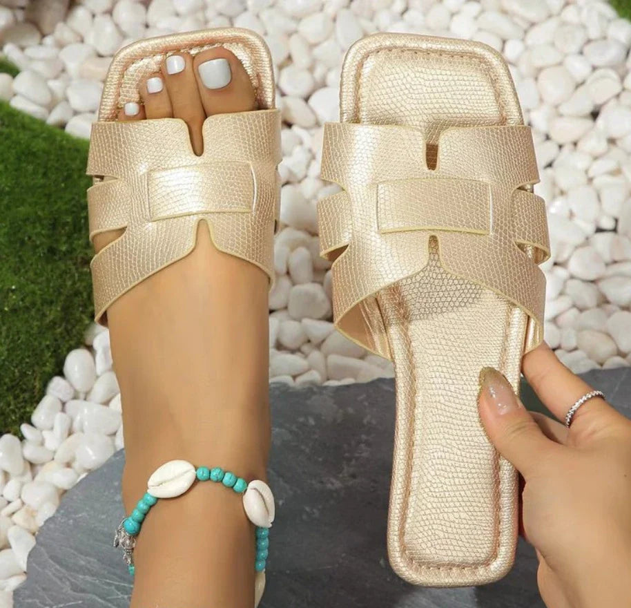 Trendy Flat Beach Slides for Women