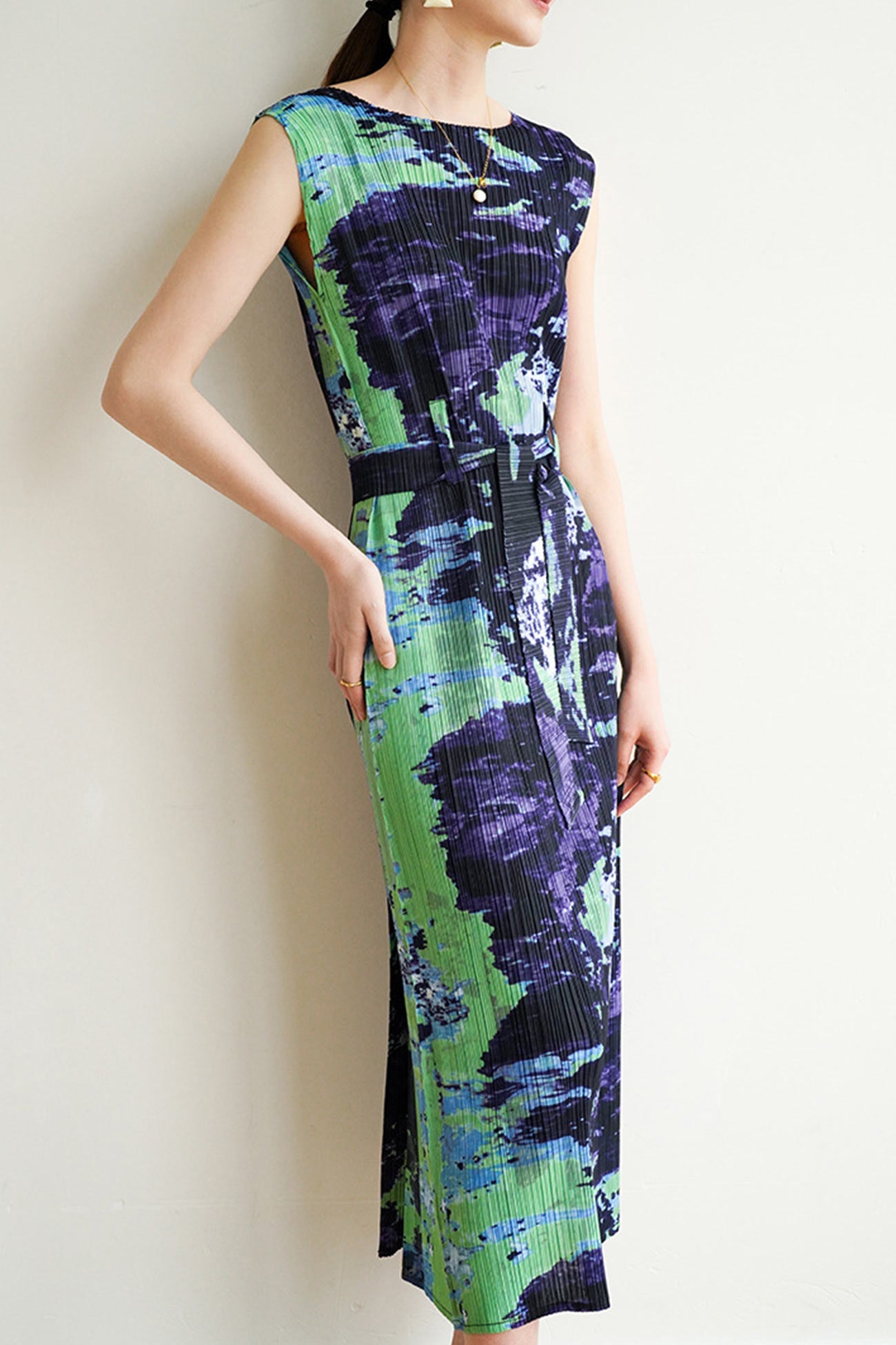 Side Slit Full Pleated Print Dress