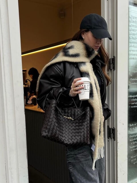 IvyShape | Woven bag with handle