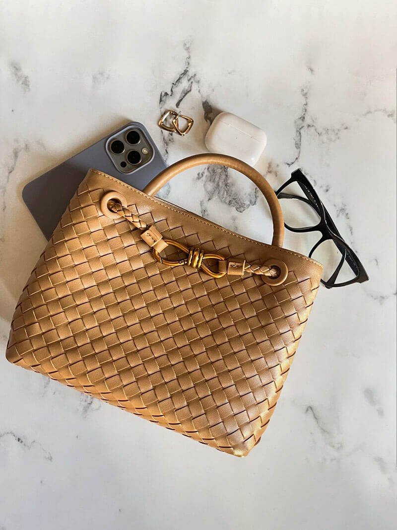 IvyShape | Woven bag with handle