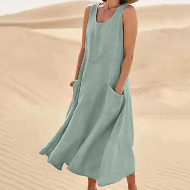 Sleeveless dress in linen