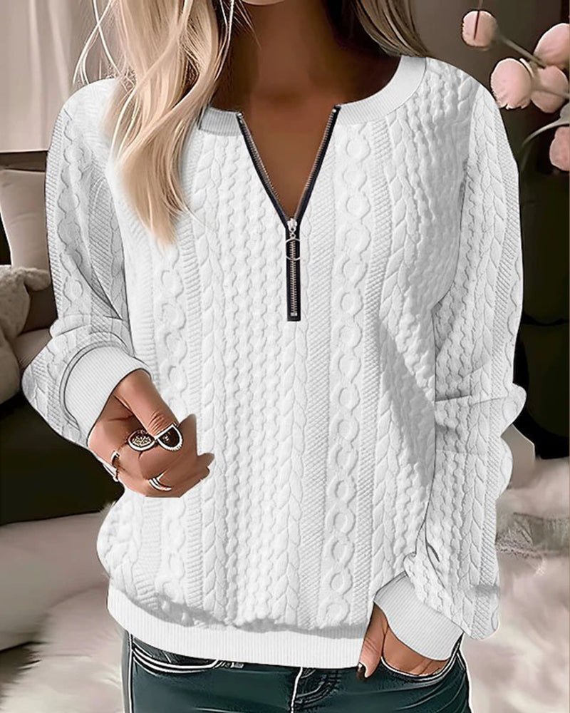 Sweater with zipper for women