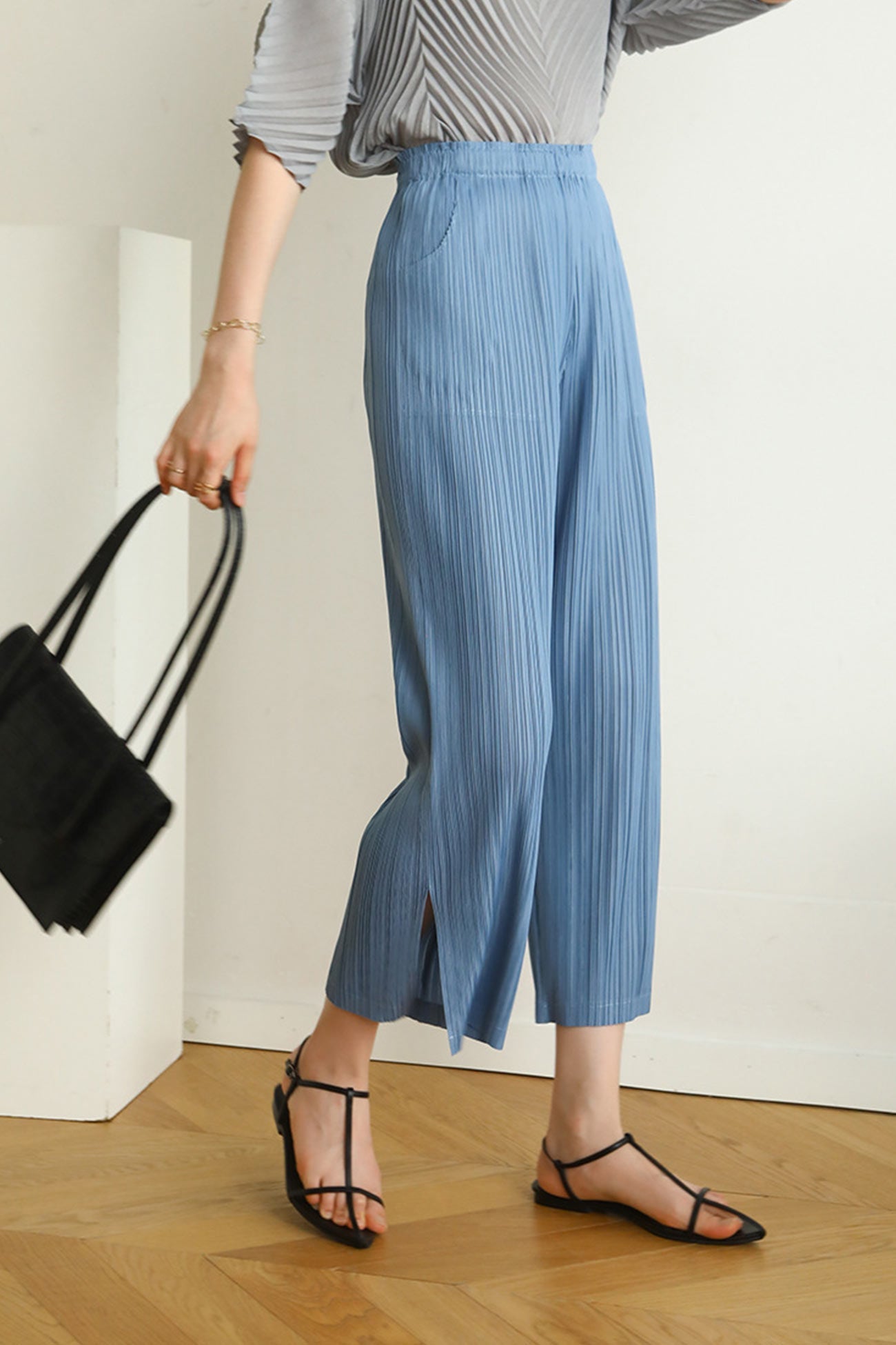 Color Full Pleated Cropped Pants