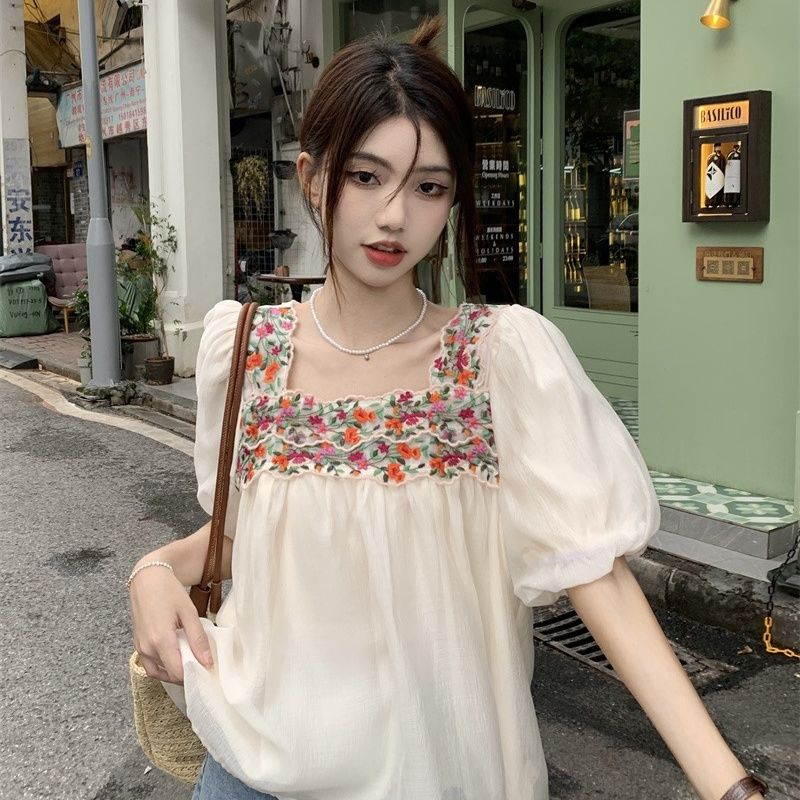 Women's Sweet Flower Embroidery Chiffon Blouse