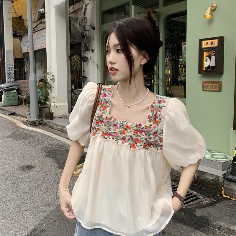 Women's Sweet Flower Embroidery Chiffon Blouse