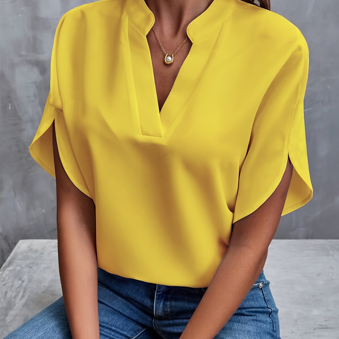 Ivyshape | Stylish and Airy Women's Blouse