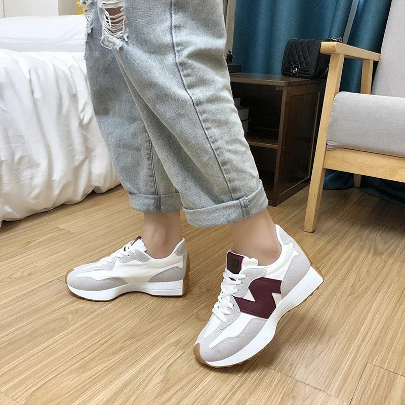 Women's Lightweight Breathable Flat Sneakers