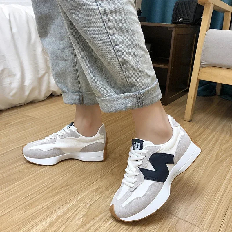 Women's Lightweight Breathable Flat Sneakers