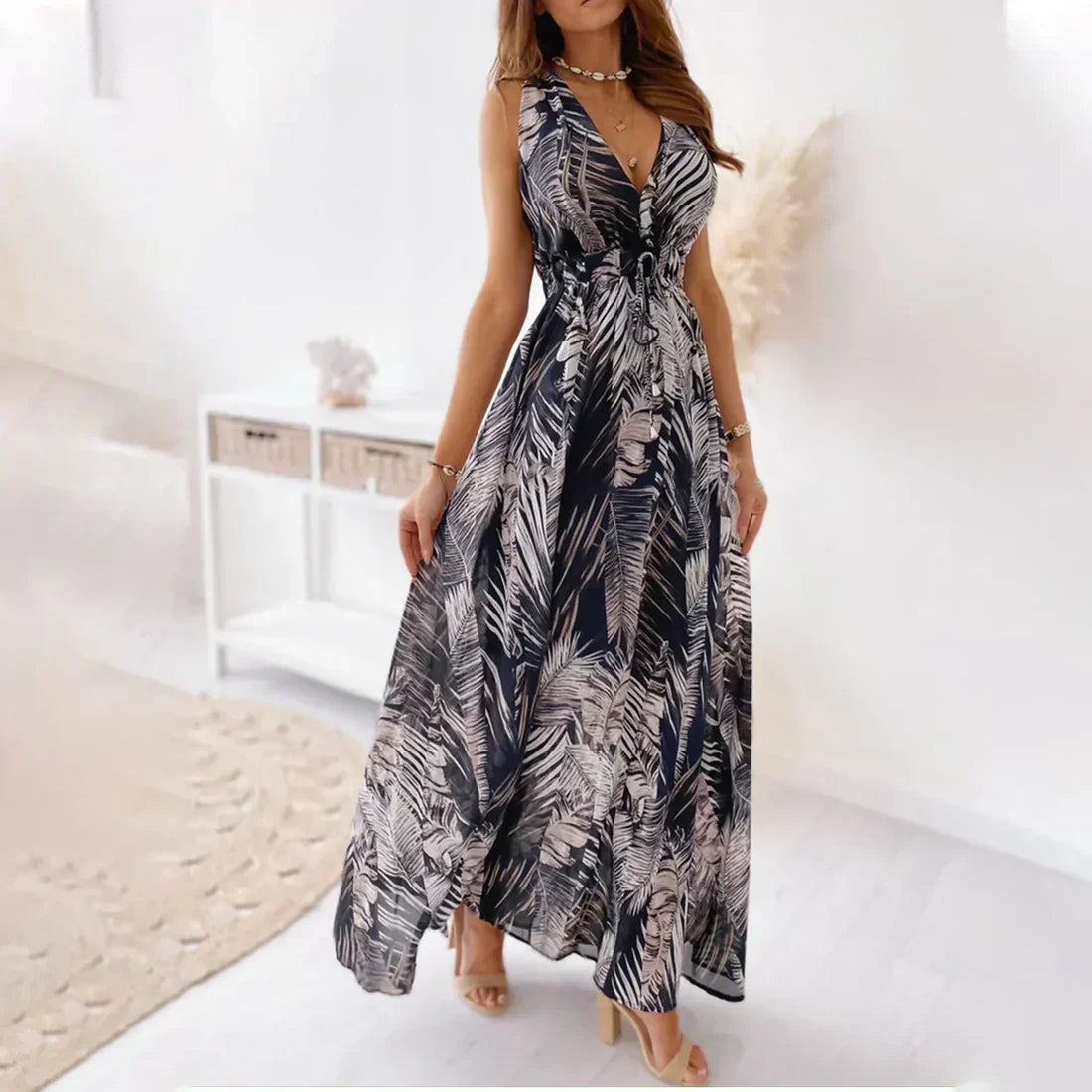 Elegant Midi Dress - Chic - Tailored Fit - Ideal for Summer