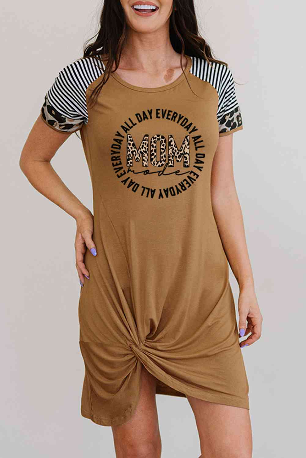 MOM MODE Graphic Raglan Sleeve Twisted Dress