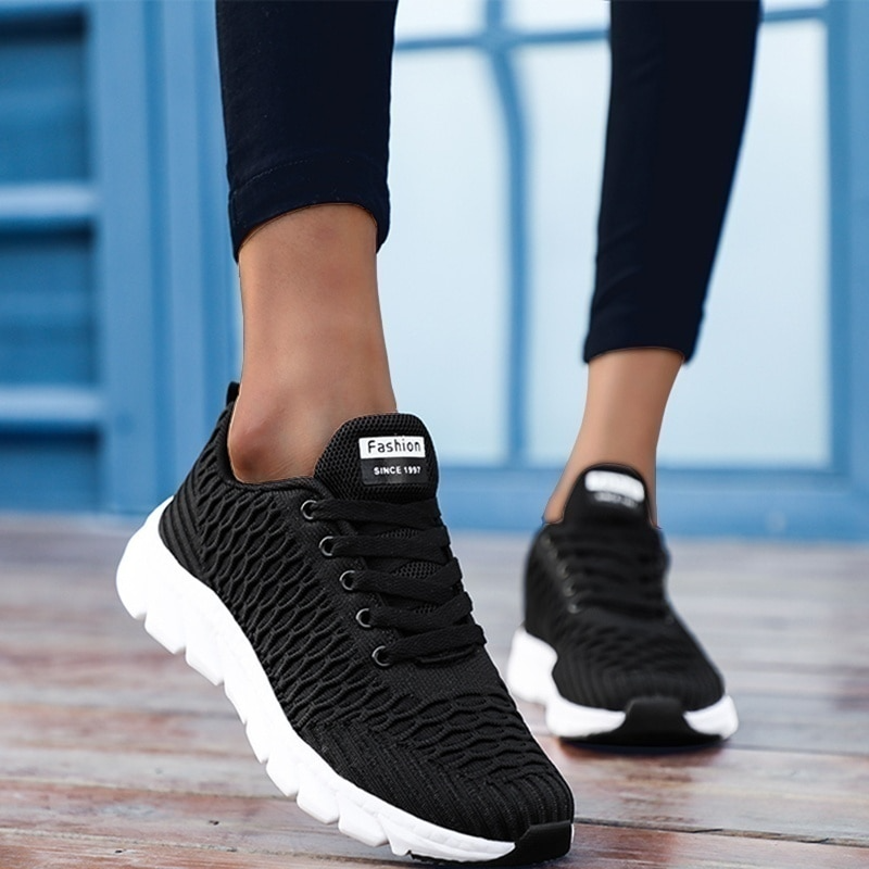 Ivyshape | Lightweight ankle-high sneakers with non-slip sole and breathable feel