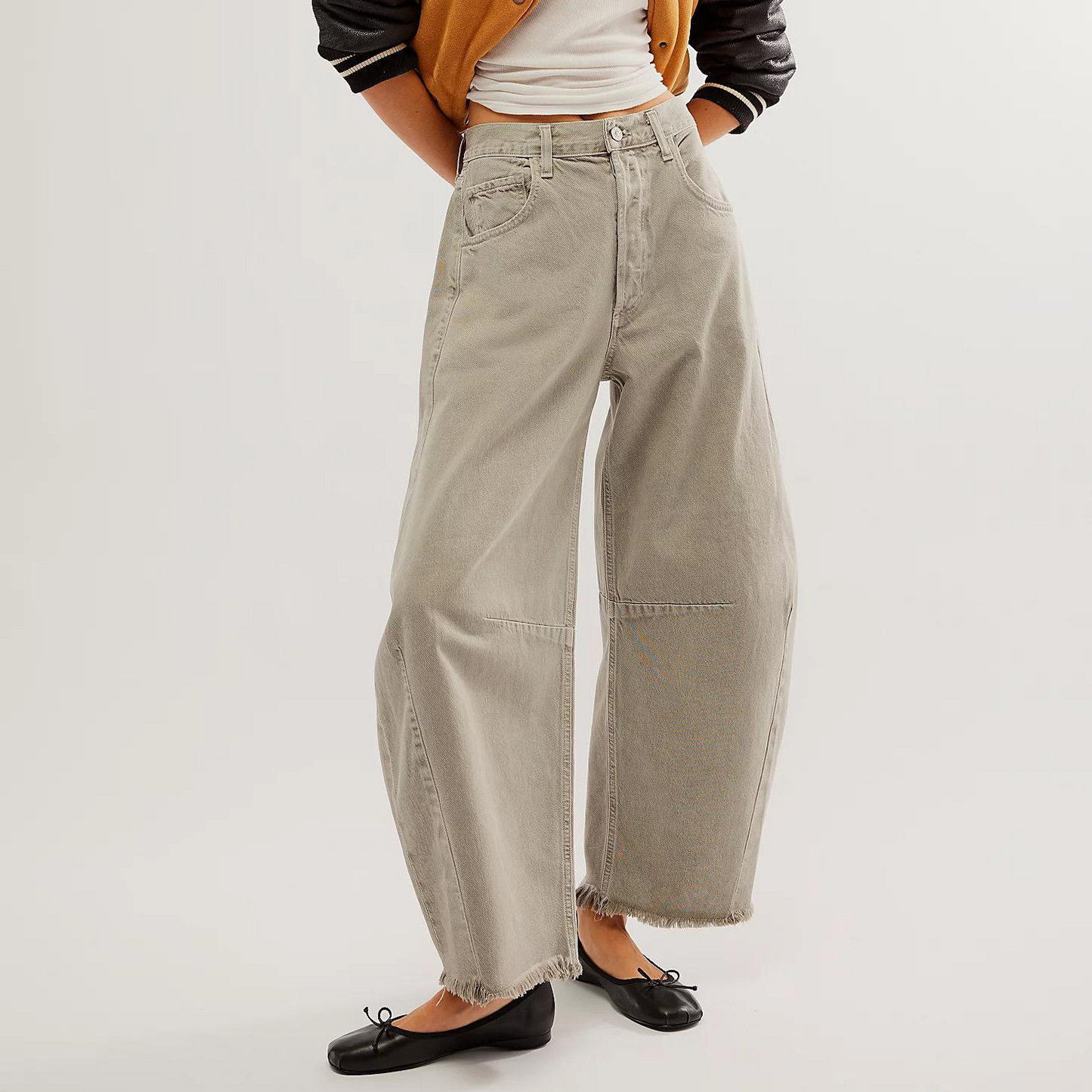 Ivyshape | Wide Cut Women's Trousers with Modern Pattern